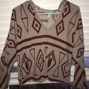 🔆 Aztec V-Neck Sweater w/ Hoodie 🔆